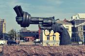 The Knotted Gun